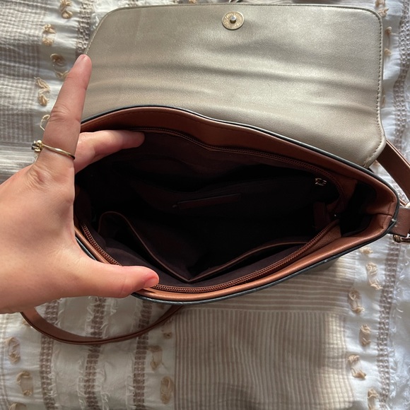 BROWN PURSE - Picture 6 of 6